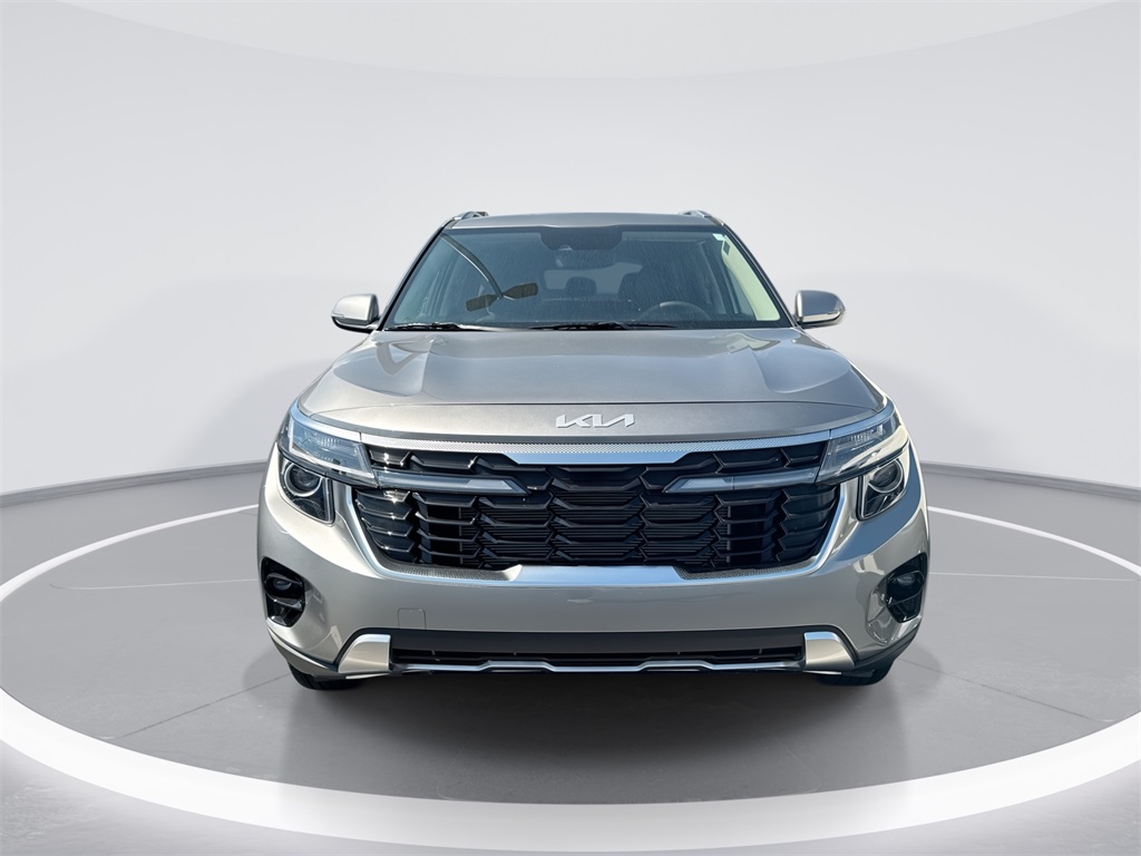 2026 Kia Seltos S photo 2