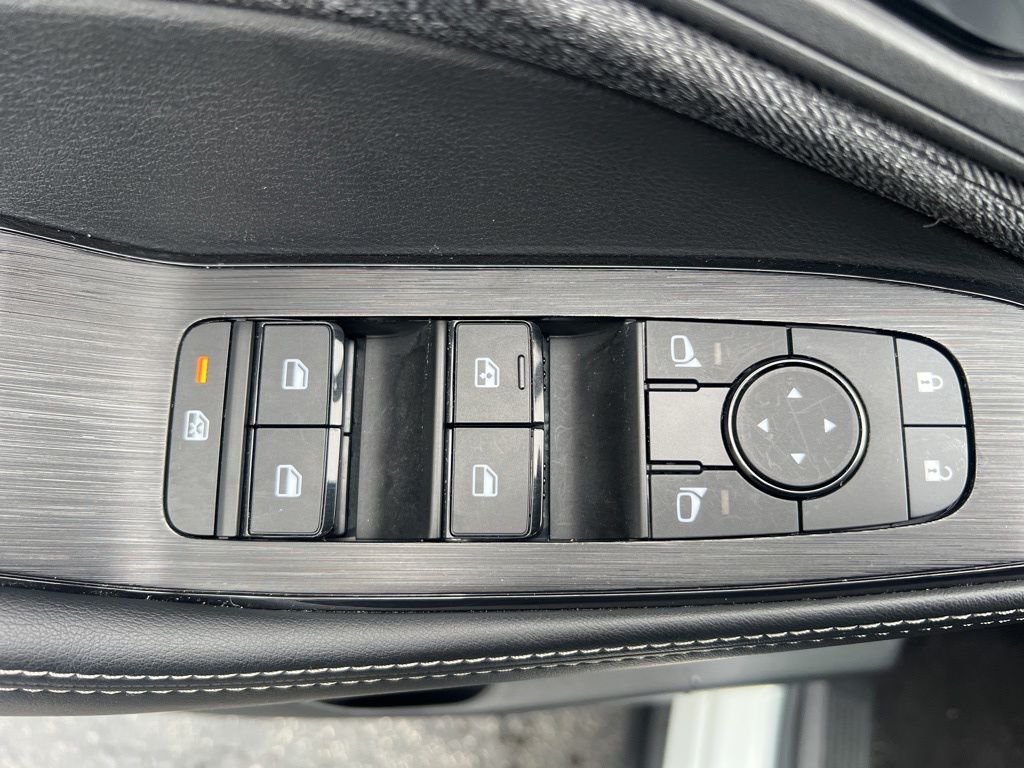 2023 Nissan Rogue SV photo 46