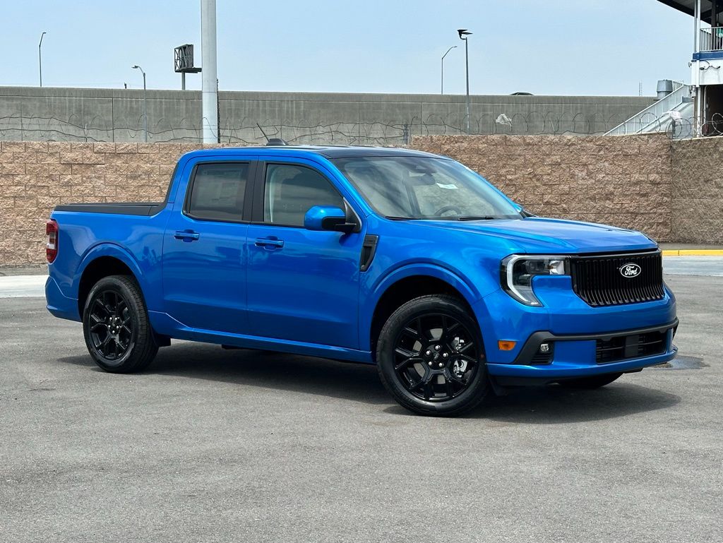 2025 Ford Maverick Lobo's photo