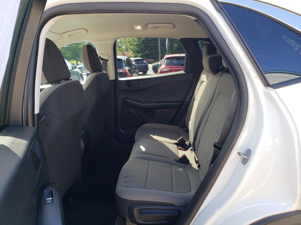 2022 Ford Escape SE photo 8
