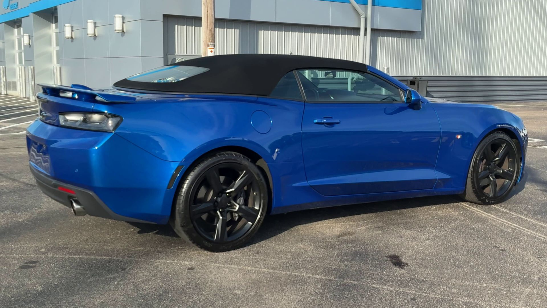 2018 Chevrolet Camaro SS photo 2