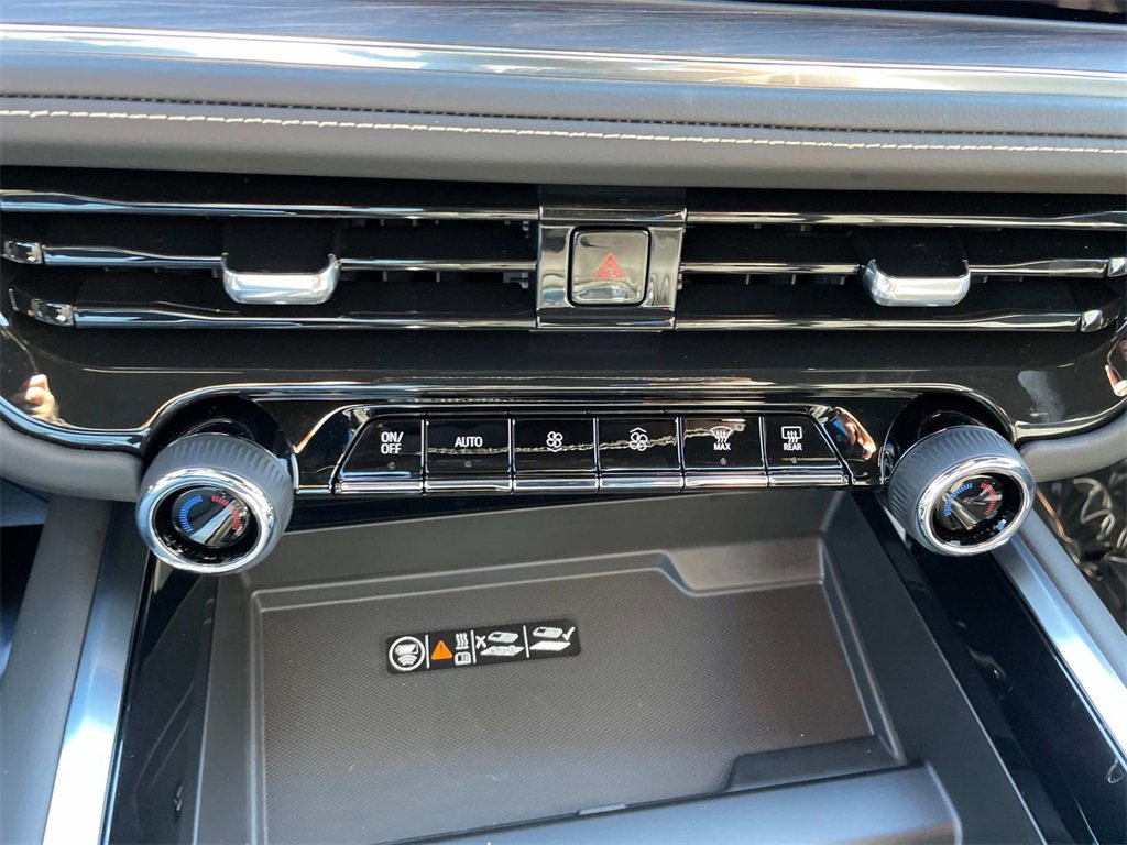 2025 Chevrolet Tahoe Premier photo 24