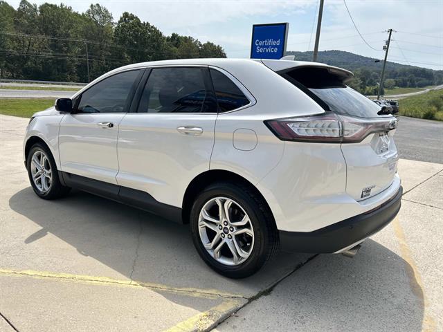 2017 Ford Edge Titanium photo 6