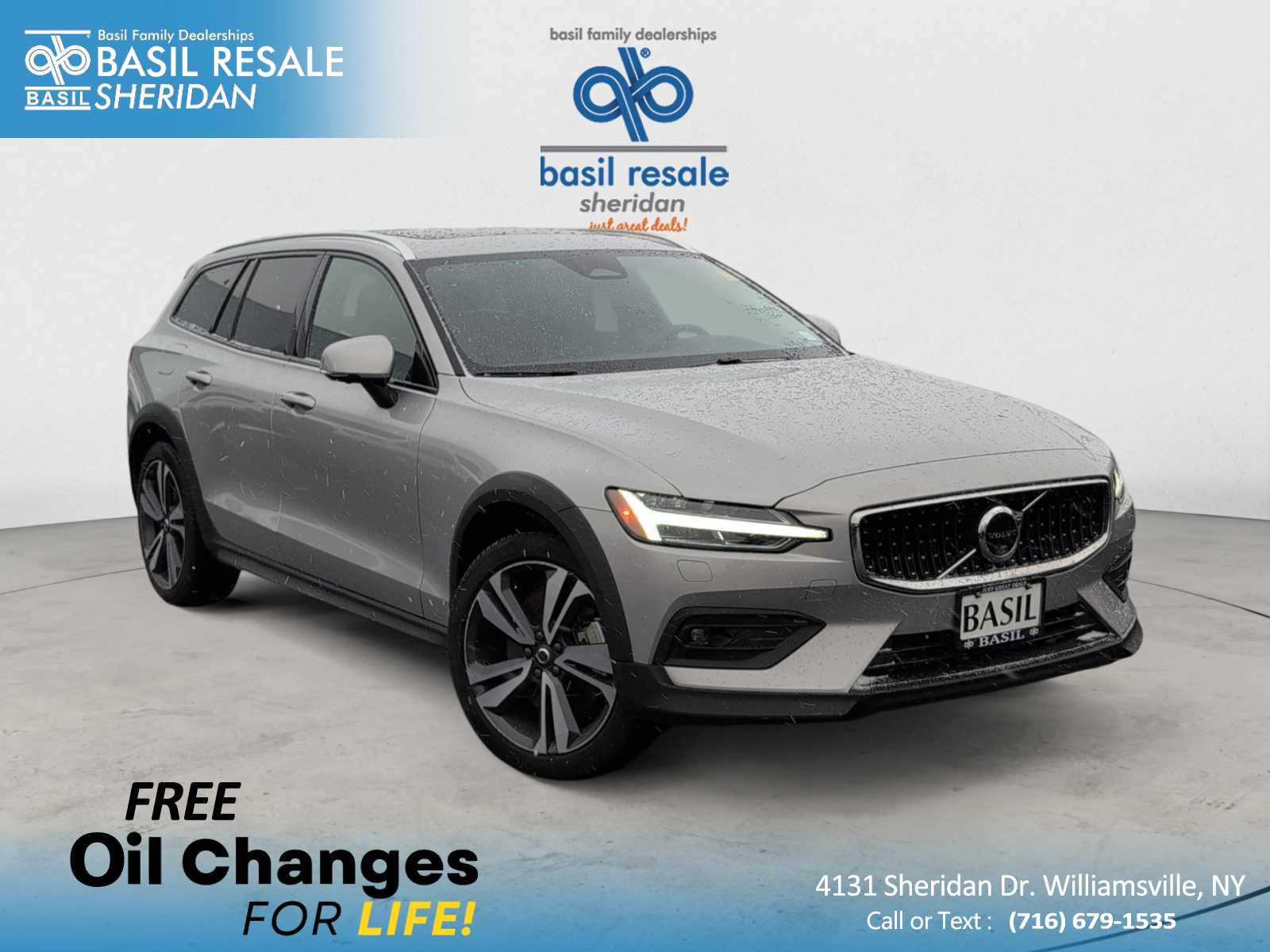 2025 Volvo V60 Cross Country Plus's photo