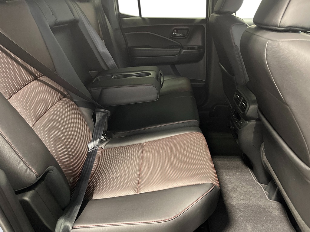 2025 Honda Ridgeline Black Edition photo 24