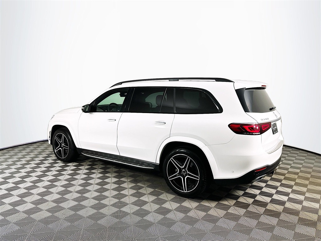 2023 Mercedes Benz GLS 450 4MATIC photo 4
