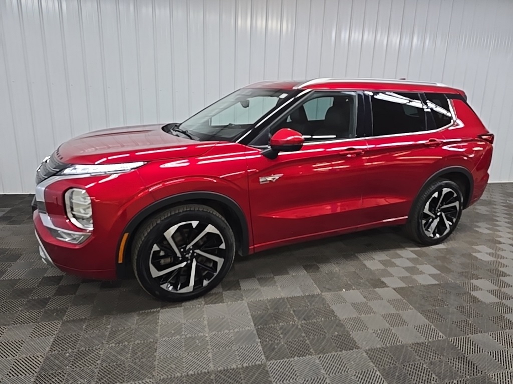 2023 Mitsubishi Outlander PHEV SEL photo 6