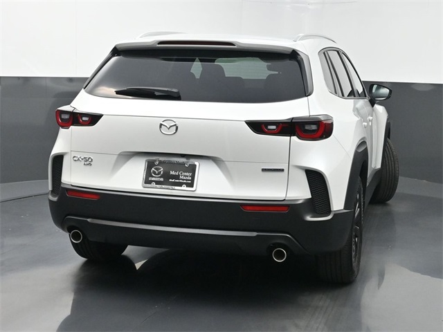 2025 Mazda CX-50 2.5 Select photo 3