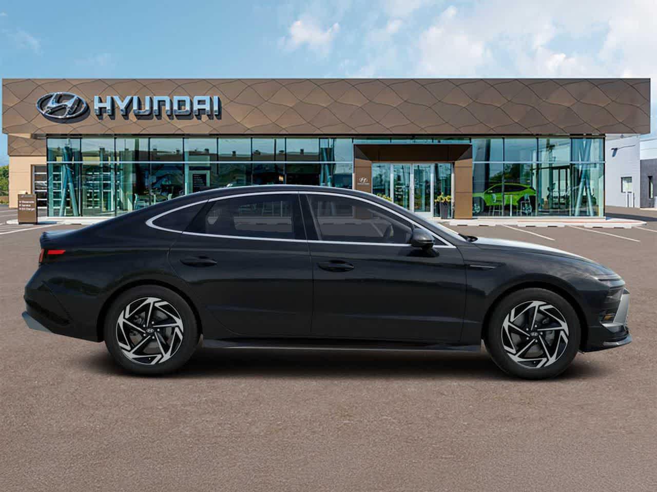 2026 Hyundai Sonata SEL Sport photo 4