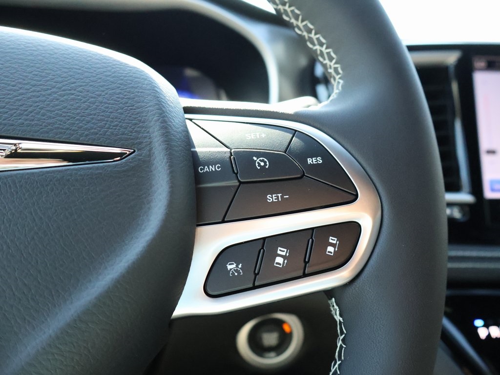 2026 Chrysler Pacifica photo 25