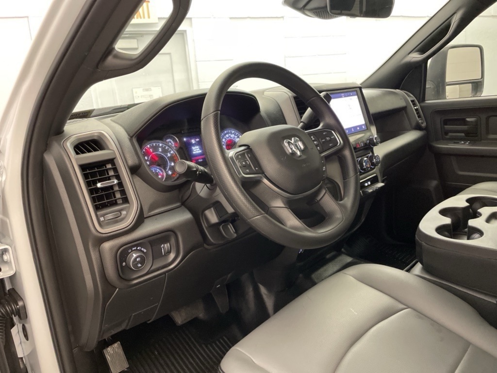 2025 Ram 2500 Tradesman photo 10