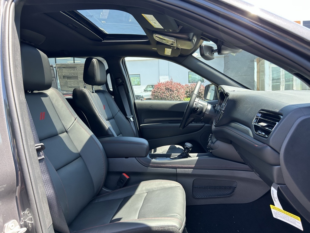 2025 Dodge Durango R/T Plus photo 28