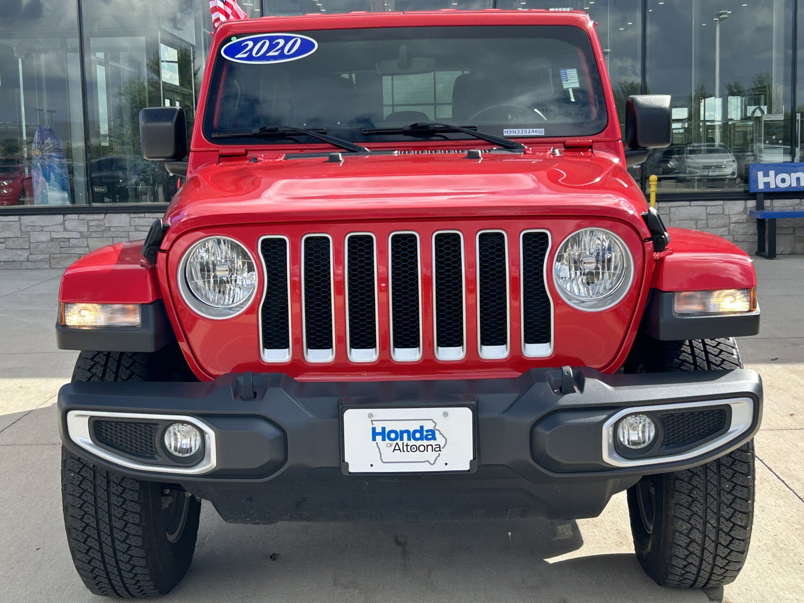 2020 Jeep Wrangler Unlimited Sahara photo 10