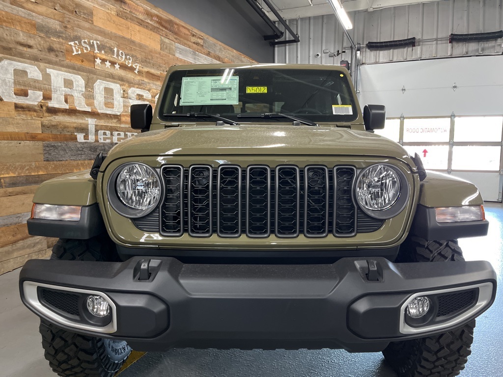 2025 Jeep Gladiator Sport photo 12