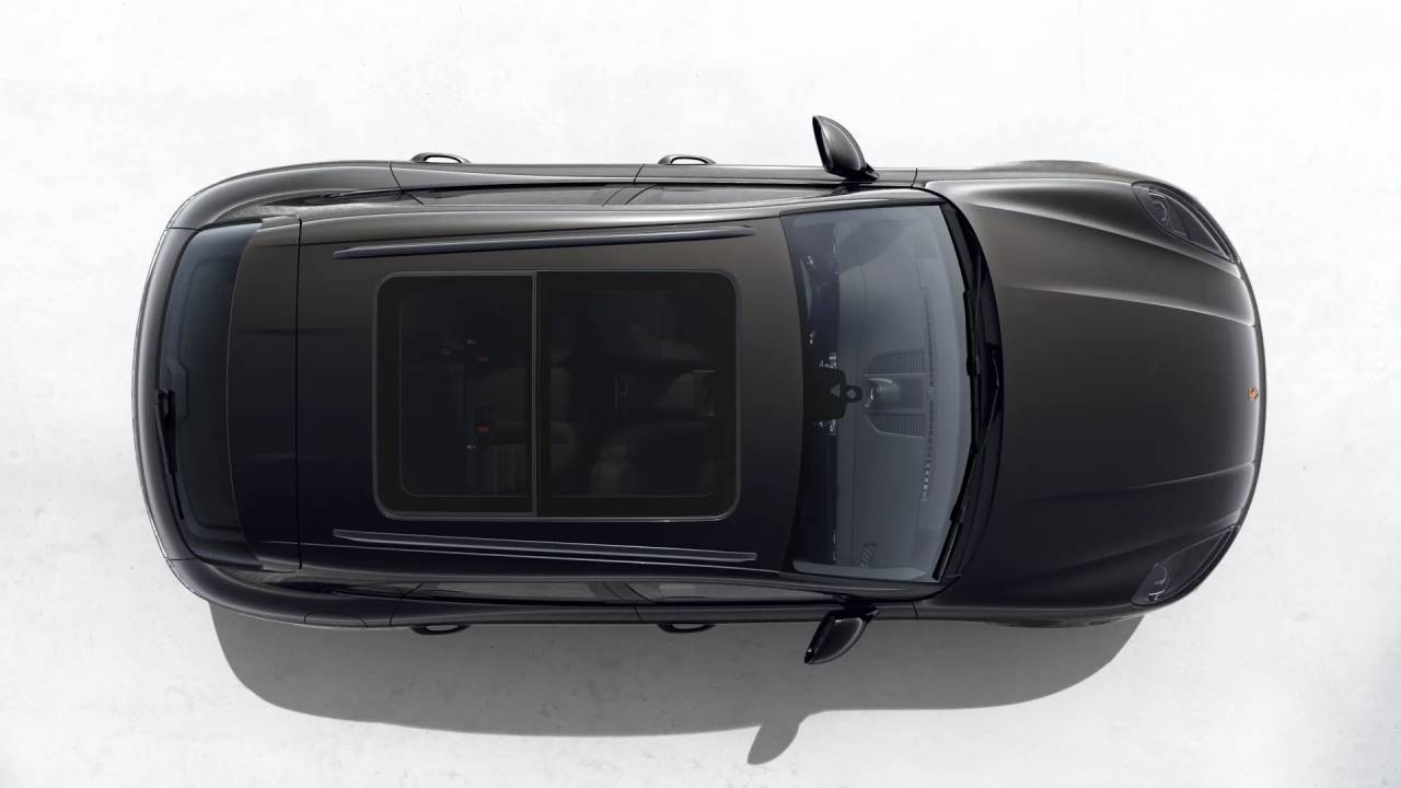 2026 Porsche Macan T photo 4