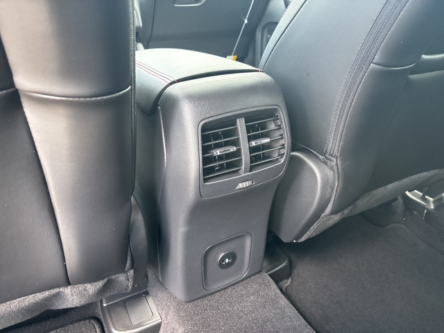 2025 Ford Escape ST-Line Select photo 29