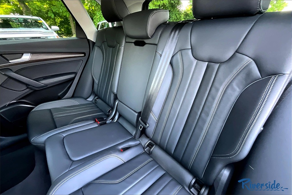 2024 Audi Q5 45 S line Premium photo 19