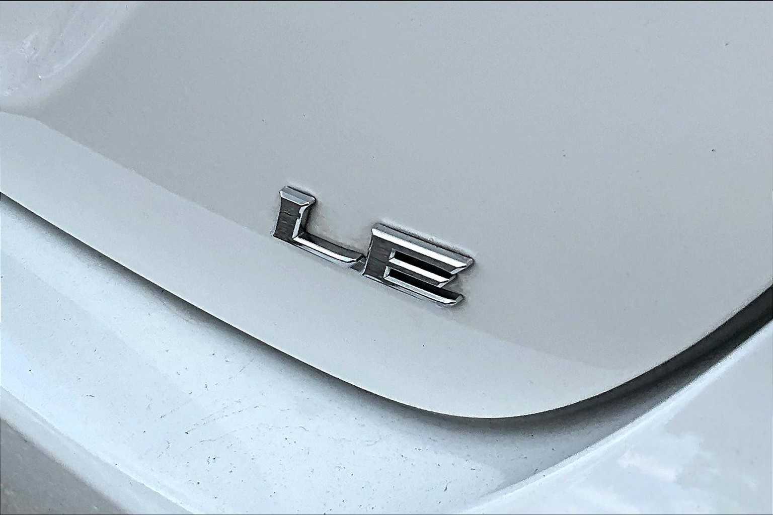 2018 Toyota Camry XLE XSE photo 9