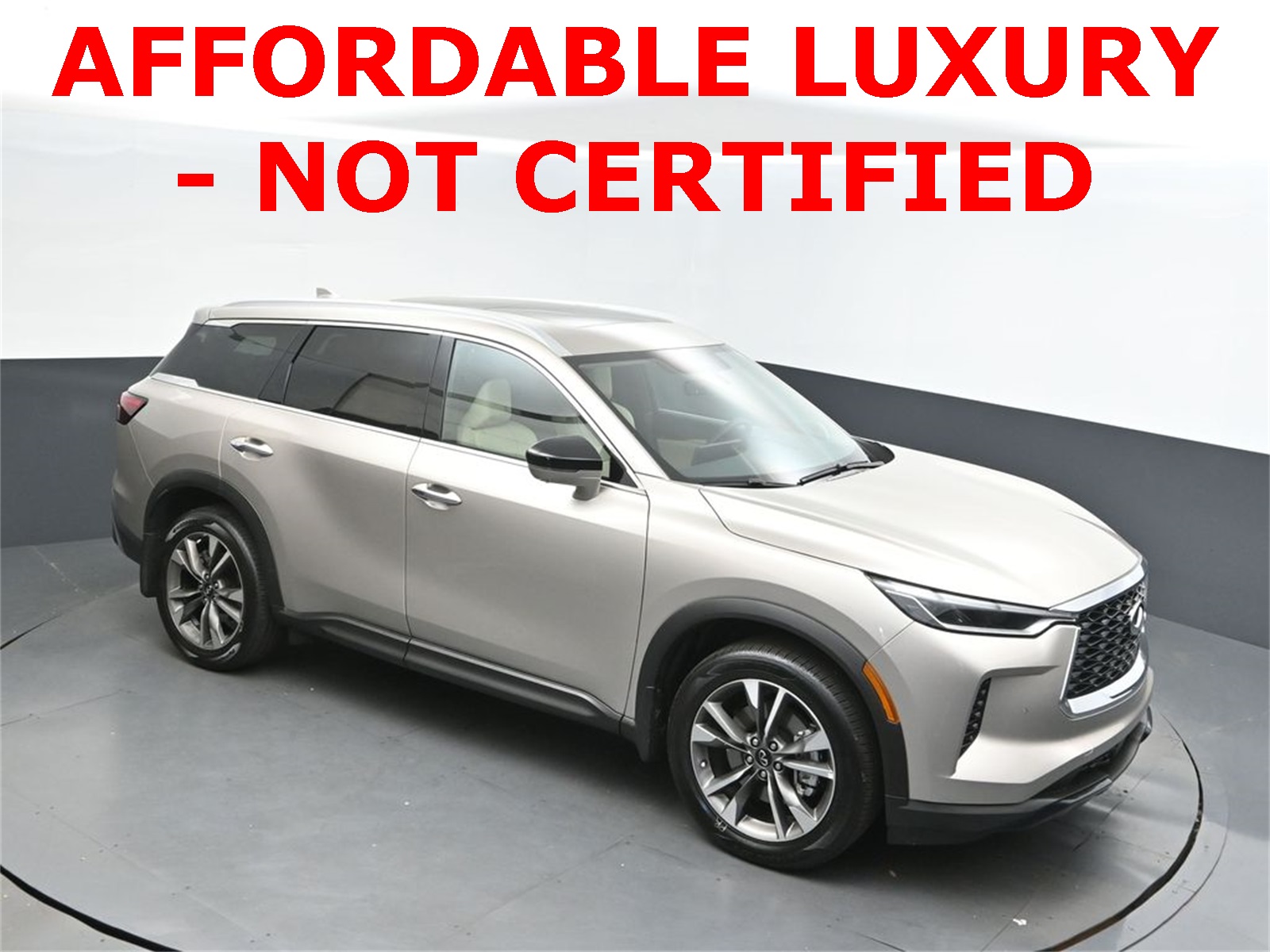 2025 INFINITI QX60 LUXE's photo