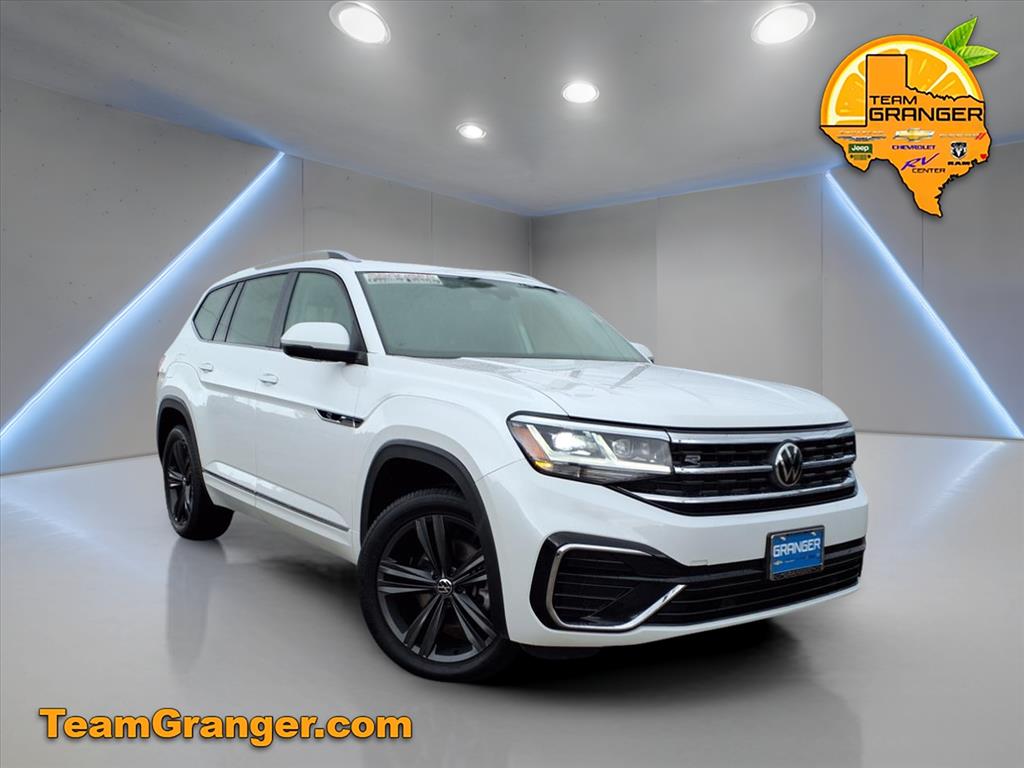 2022 Volkswagen Atlas SEL R-Line's photo