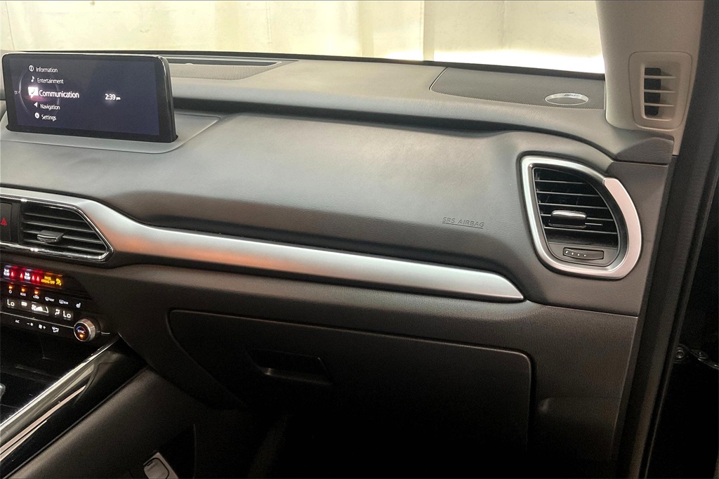 2022 Mazda CX-9 Touring photo 12