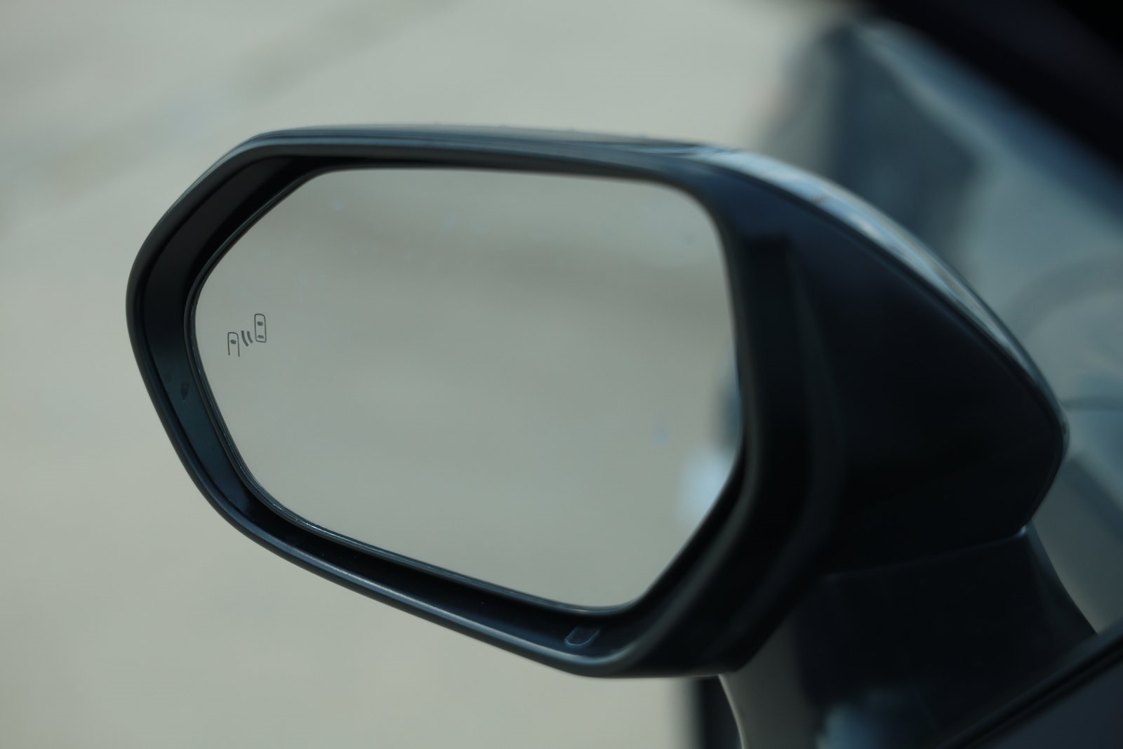 2026 Toyota Camry LE photo 3