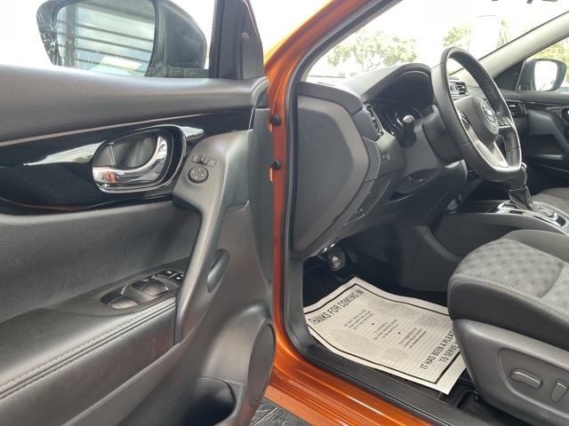 2022 Nissan Rogue Sport SV photo 16