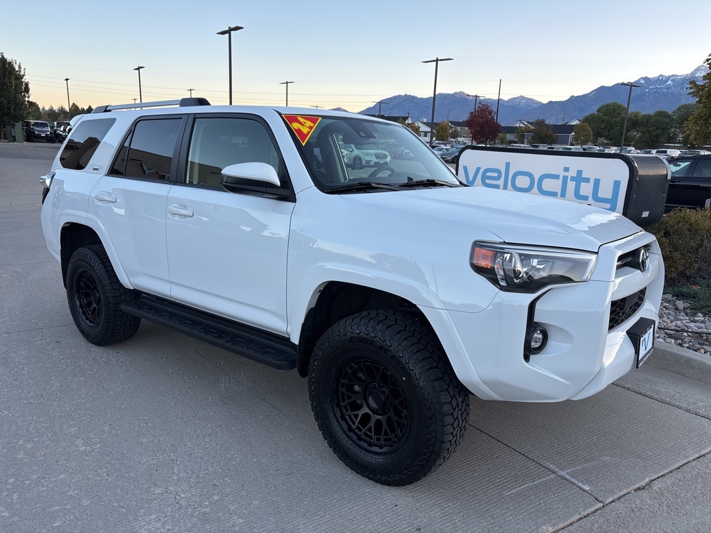 2024 Toyota 4Runner SR5's photo