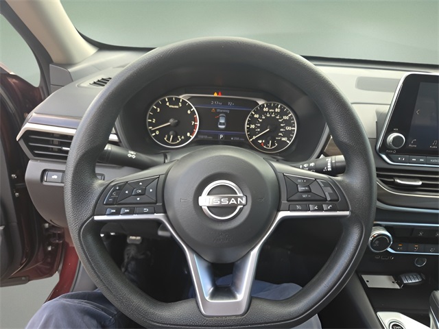 2024 Nissan Altima 2.5 SV photo 13