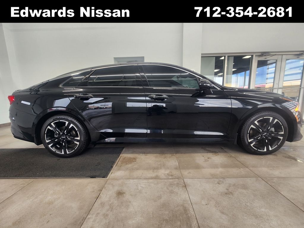 2023 Kia K5 GT-Line's photo