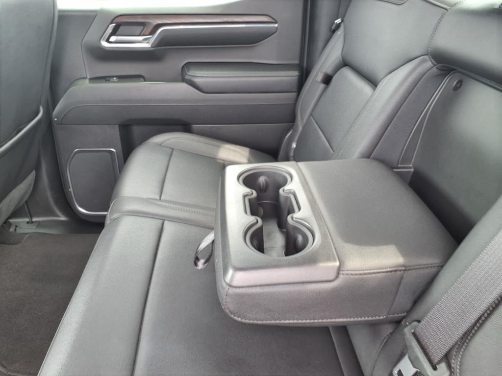2024 Gmc Sierra 1500 SLT photo 8