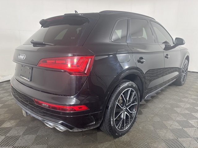 2021 Audi SQ5 Prestige photo 2