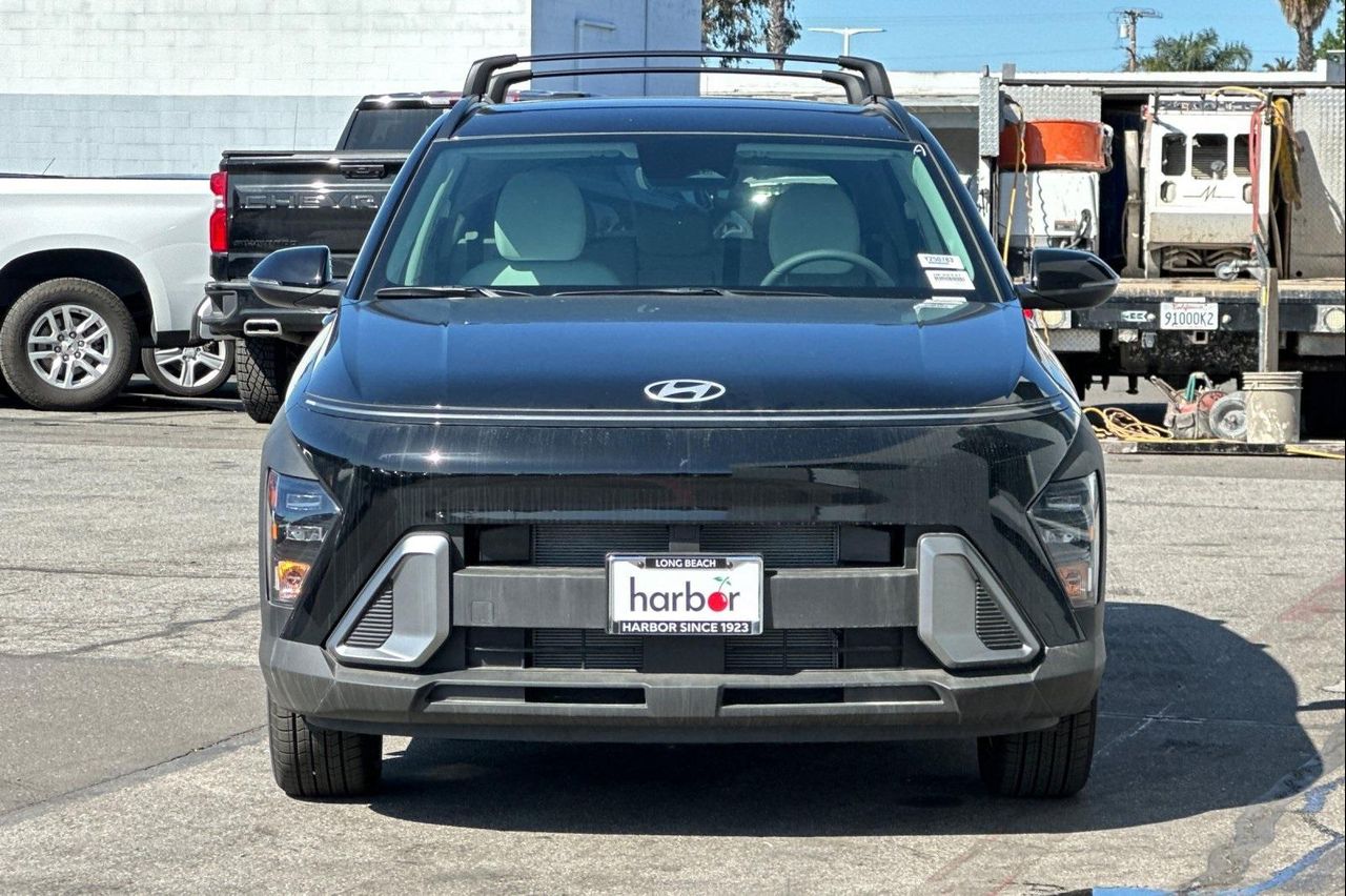 2025 Hyundai Kona SEL photo 9