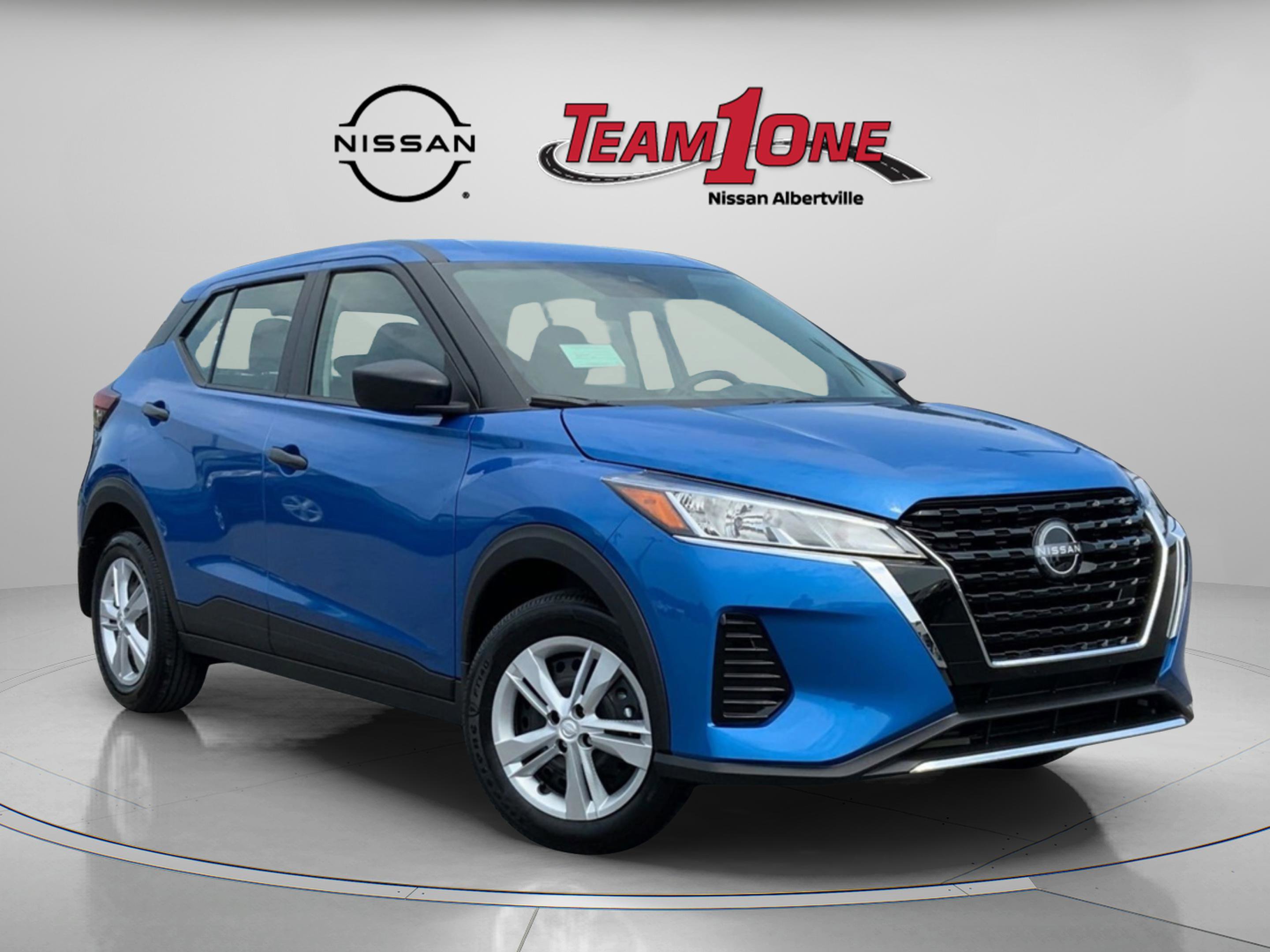 2025 Nissan KICKS PLAY Base's photo