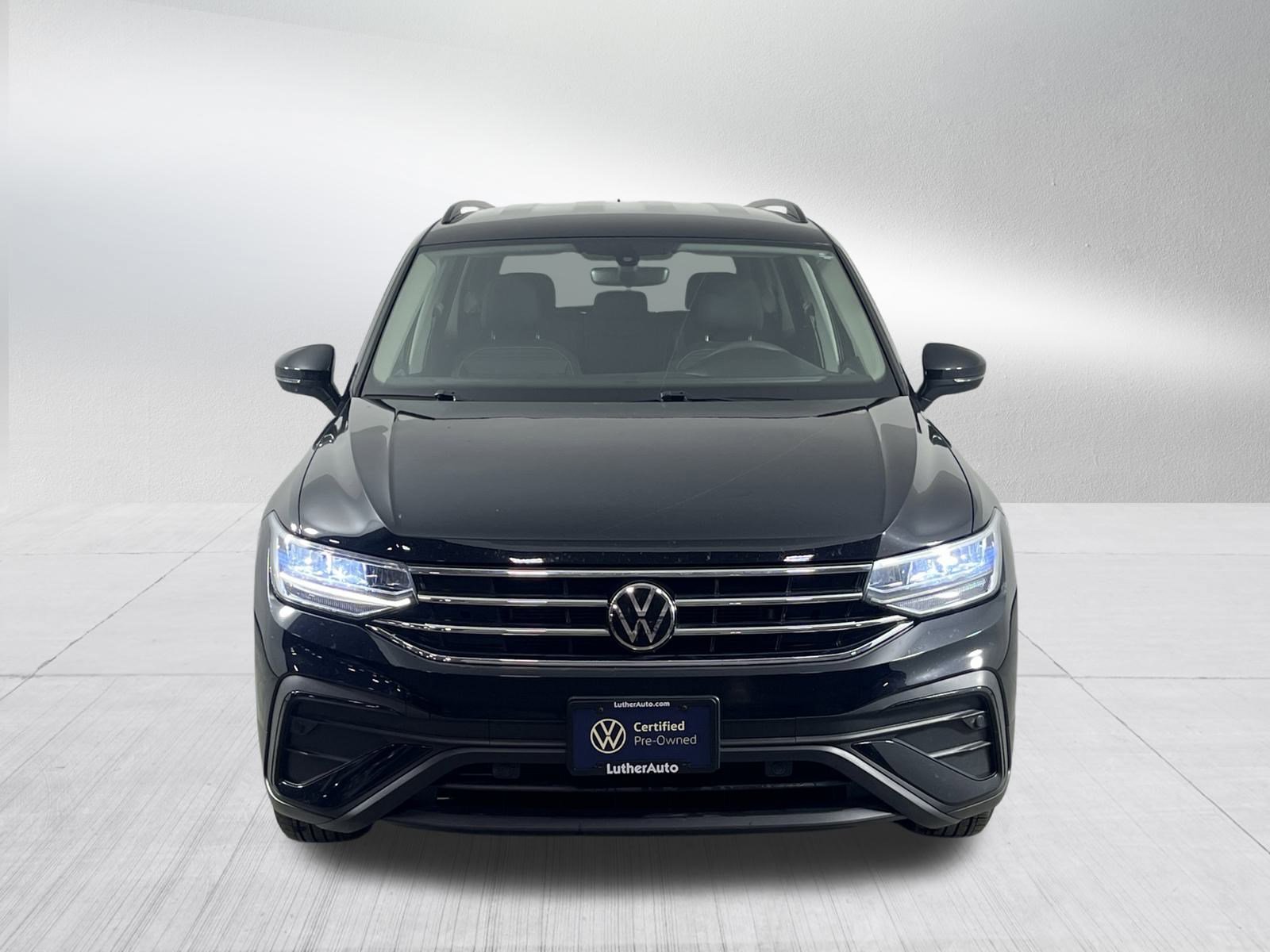 2023 Volkswagen Tiguan S photo 2