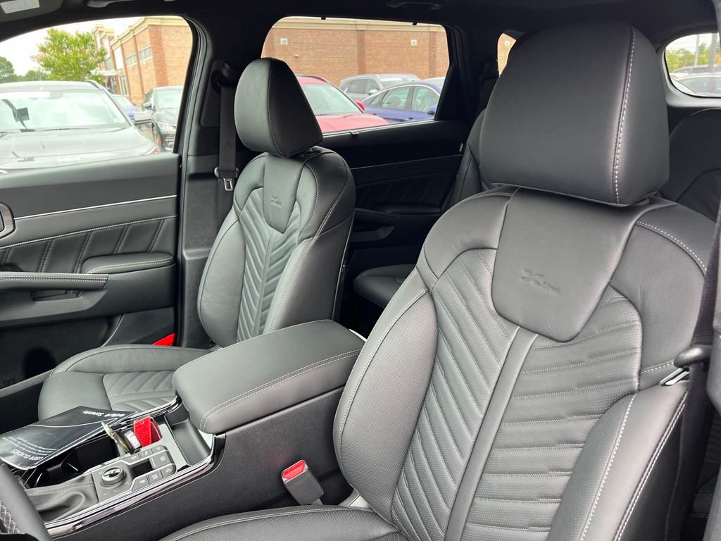 2025 Kia Sorento X-Line SX Prestige photo 11