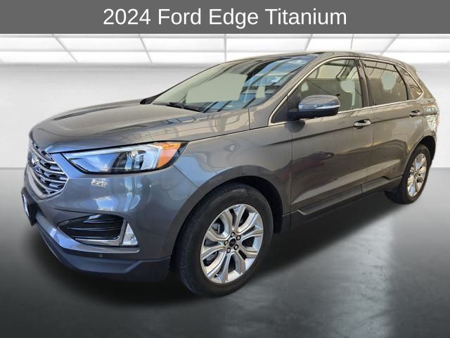2024 Ford Edge Titanium's photo