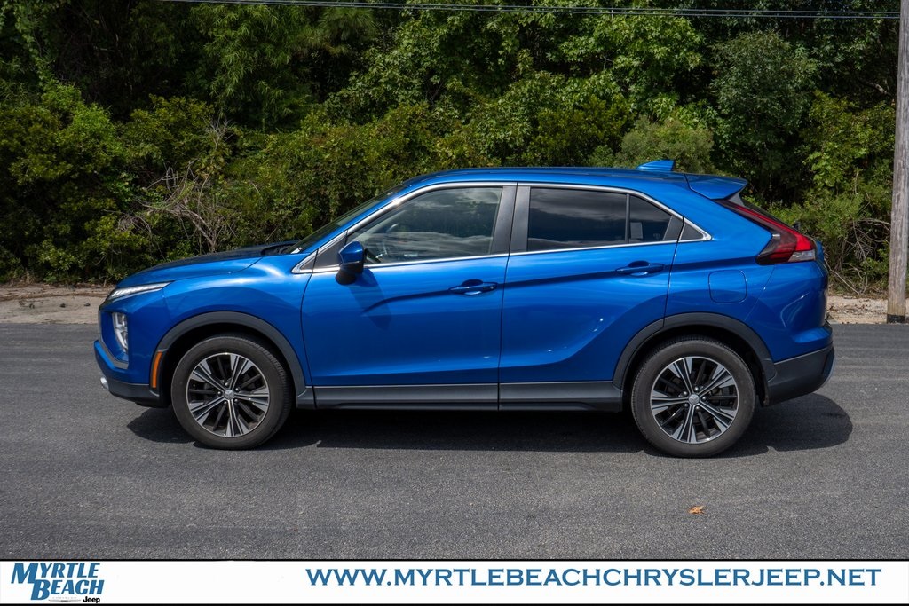 2022 Mitsubishi Eclipse Cross SE photo 3