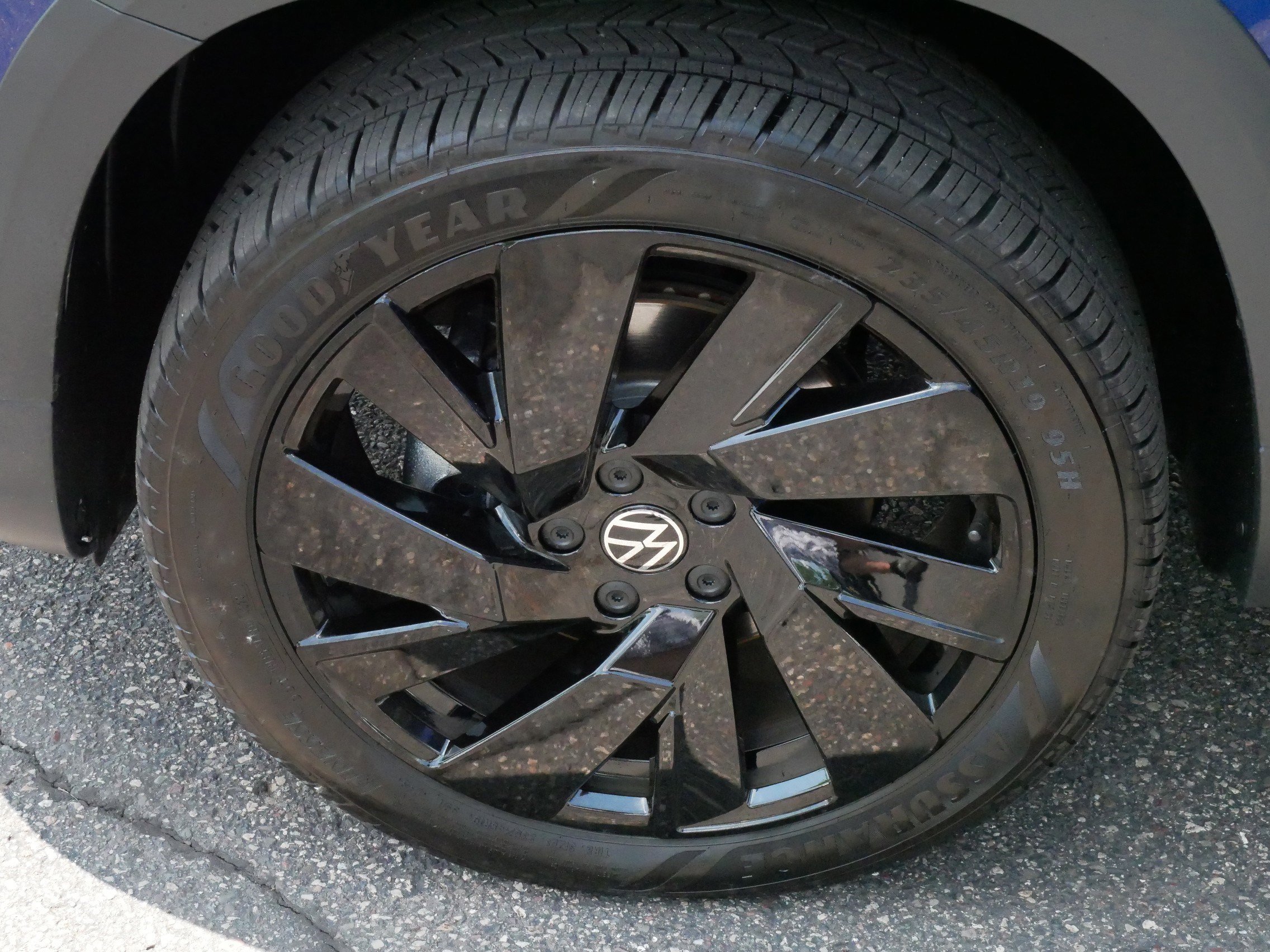2024 Volkswagen Taos SE photo 14