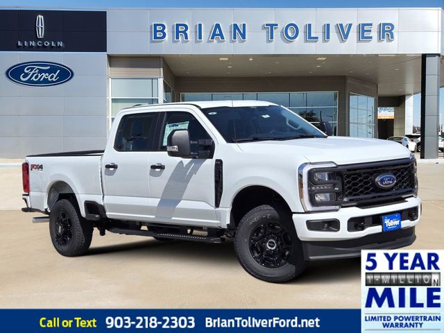 2026 Ford F-250 Super Duty XL's photo