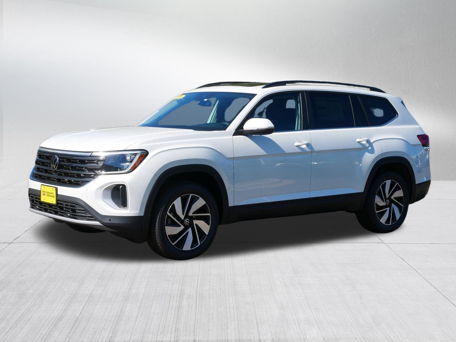 2026 Volkswagen Atlas SE Technology photo 2
