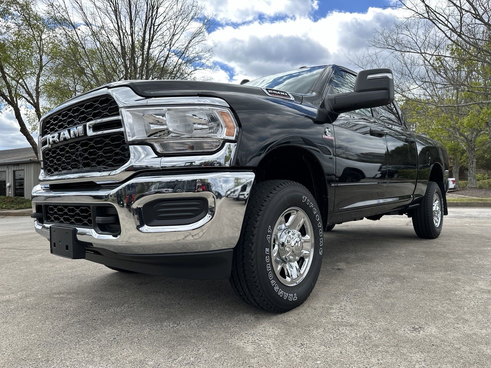 2024 Ram 2500 photo 3