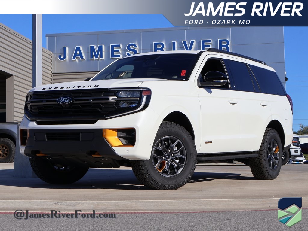 2025 Ford Expedition Tremor's photo