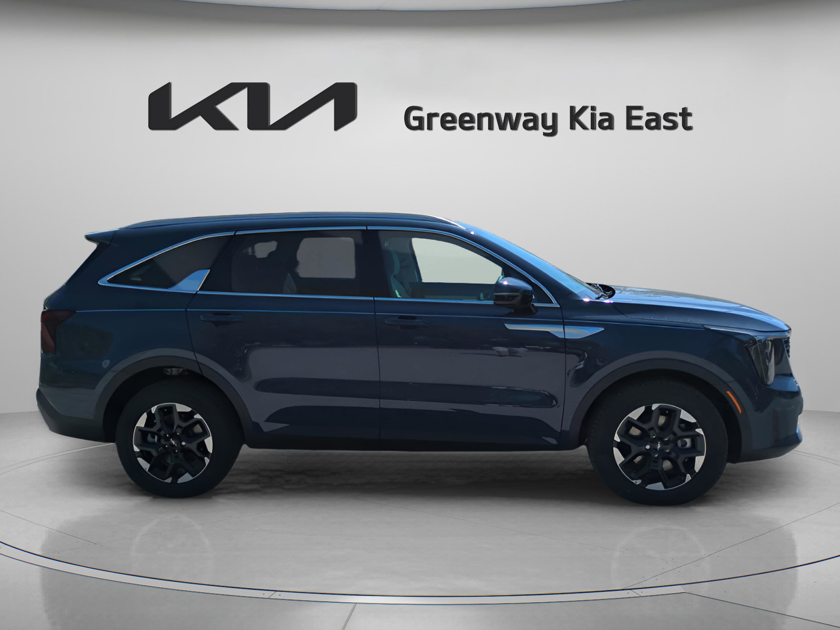 2025 Kia Sorento S photo 8