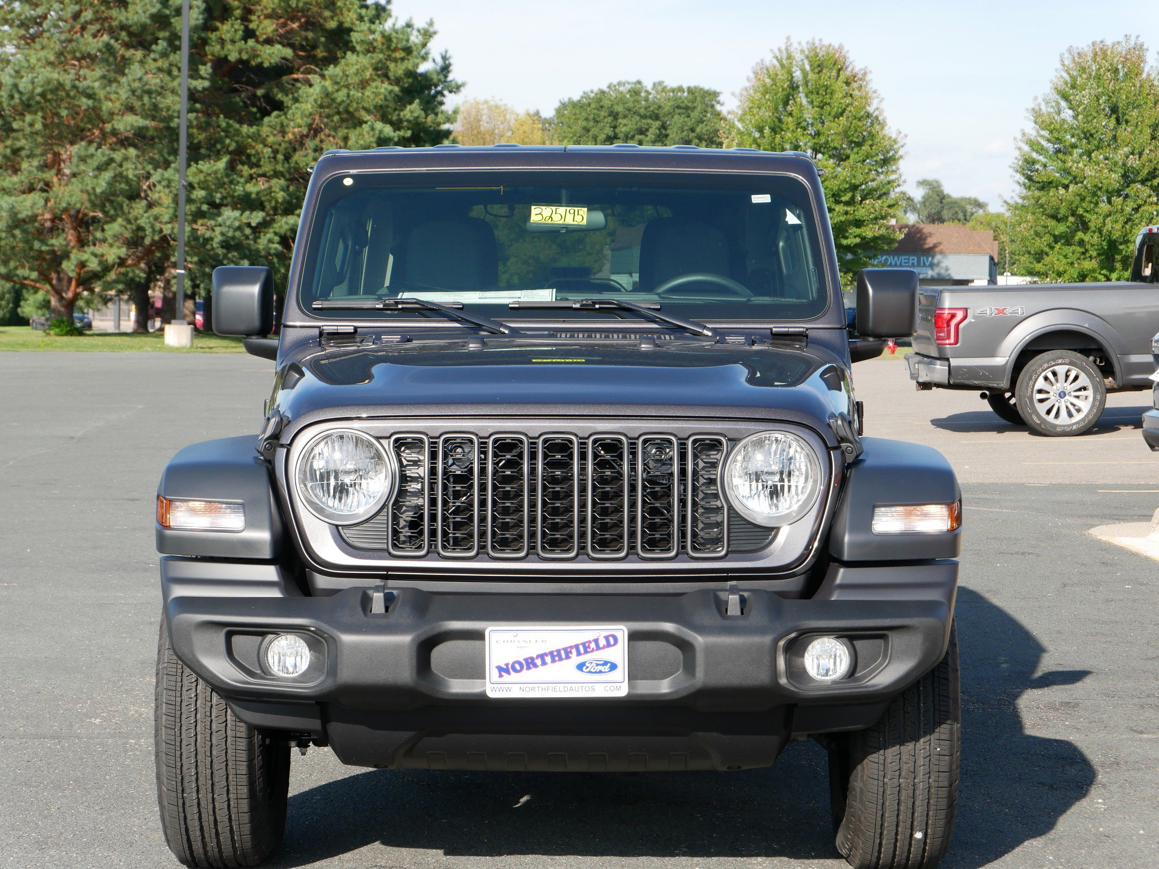 2025 Jeep Wrangler Sport photo 3