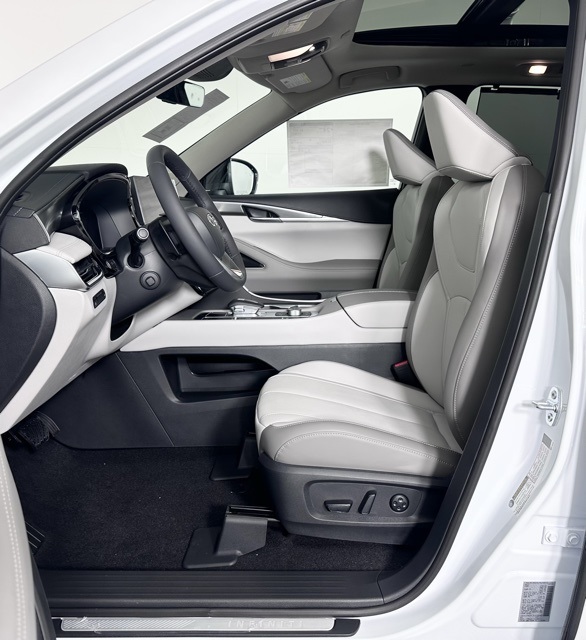 2026 Infiniti QX60 Luxe photo 12