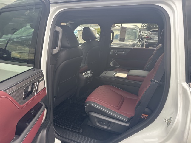 2026 Infiniti QX80 photo 15
