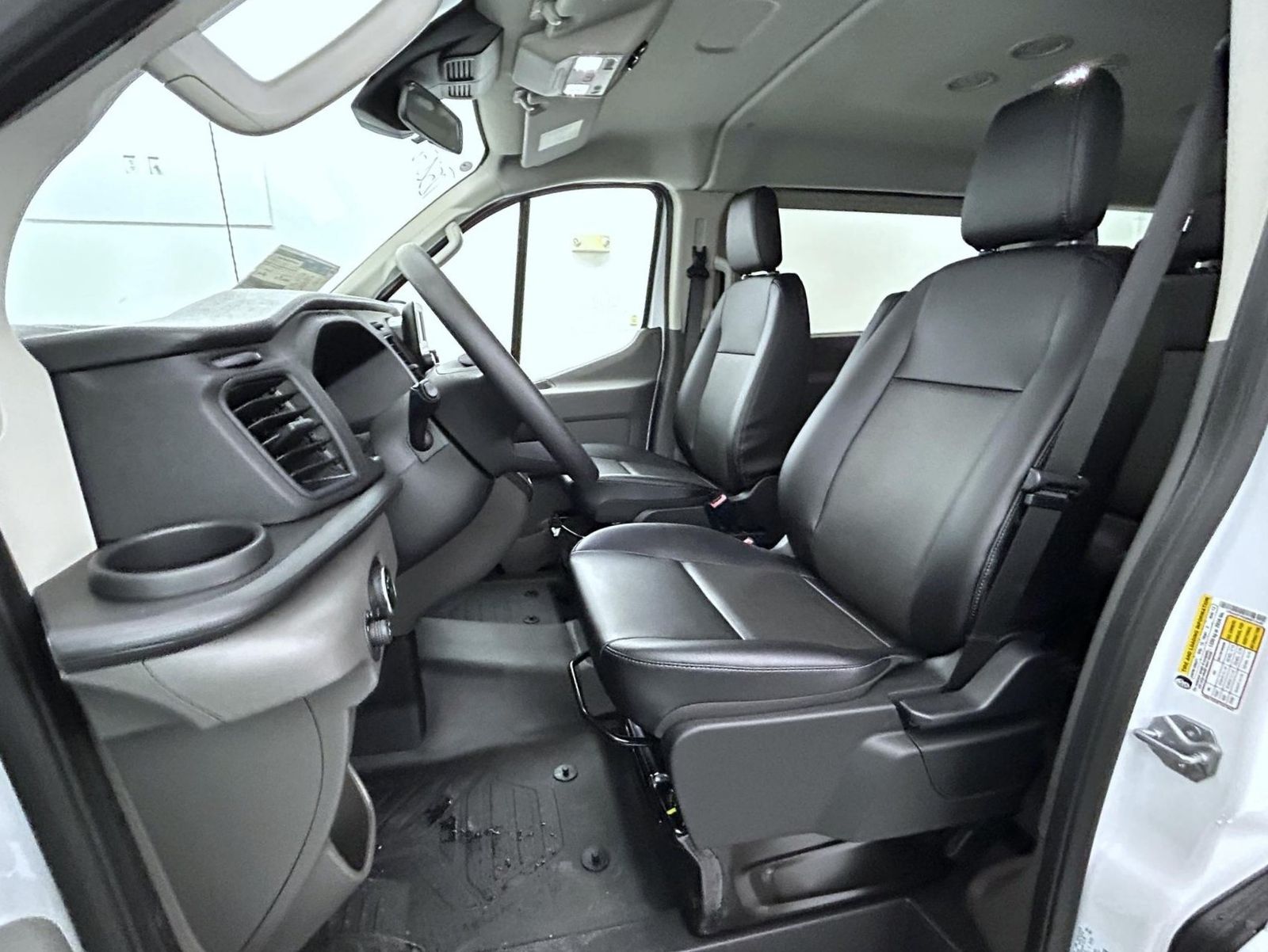 2025 Ford Transit photo 10