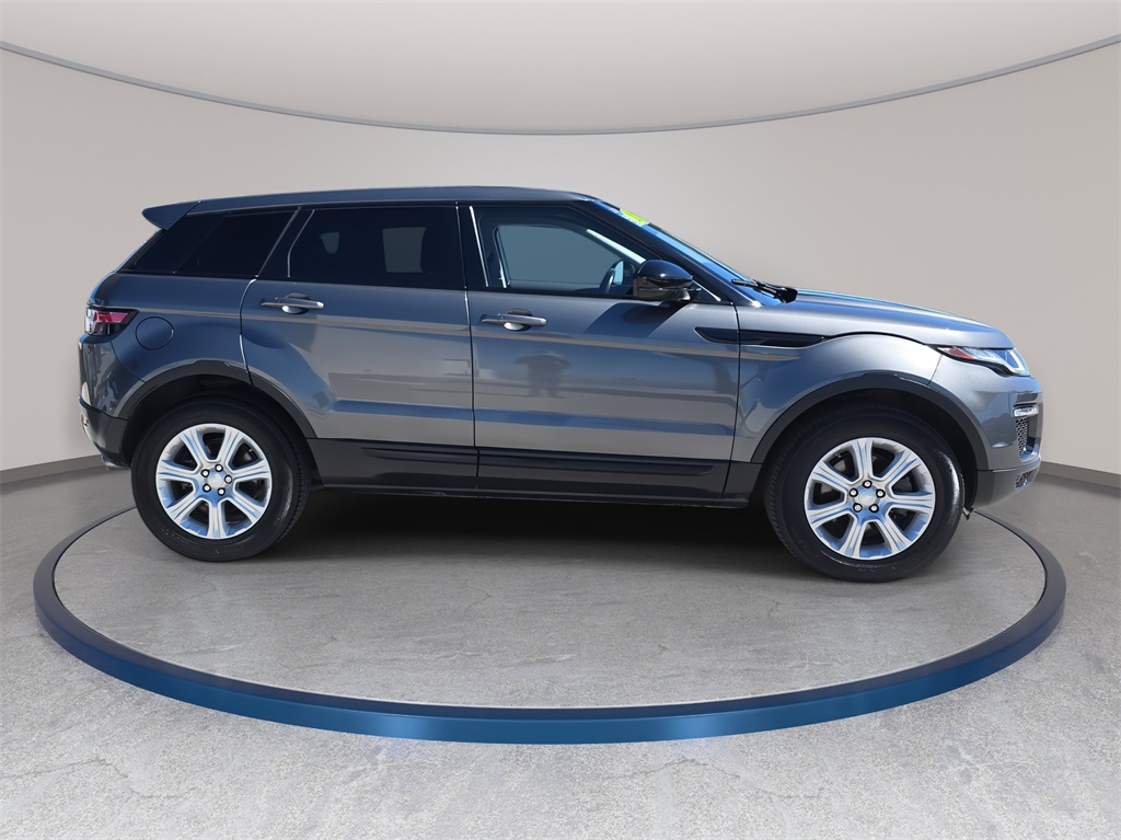 2018 Land Rover Range Rover Evoque SE photo 3
