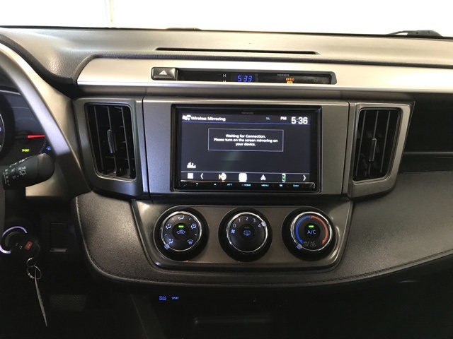 2015 Toyota RAV4 LE photo 16